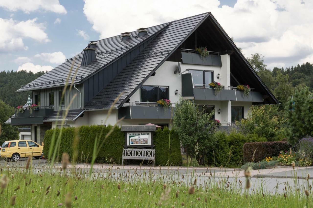 Ferienwohnungen Landhaus Meran Inkl Meinecardplus فيلنغن المظهر الخارجي الصورة
